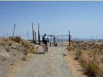Weidegatter auf dem Sendero Sulayr