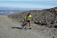 Rennradler auf dem Weg zum Veleta
